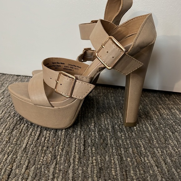LC Lauren Conrad Heels Size 6.5 - Picture 5 of 9